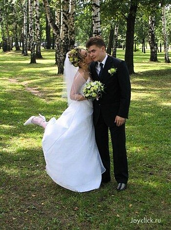 Russian brides pose  - Photo 26