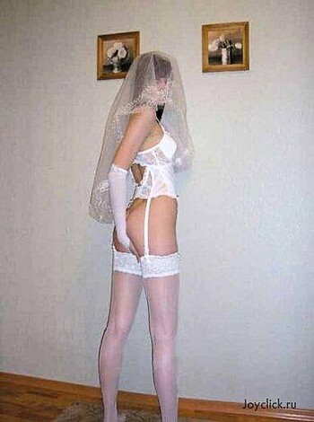 Russian brides pose  - Photo 34
