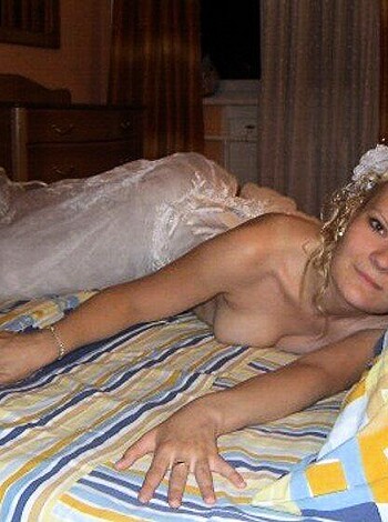 Russian brides pose  - Photo 53