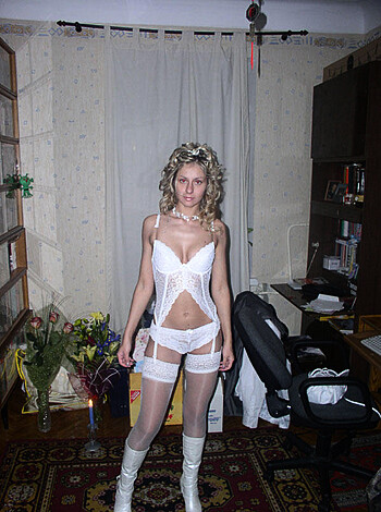 Russian brides pose  - Photo 62