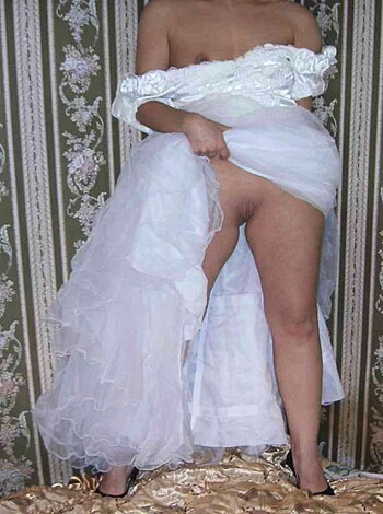 Russian brides pose  - Photo 113
