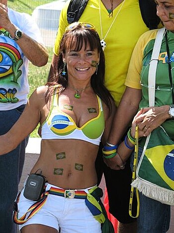 Sexy soccer fans  - Photo 13