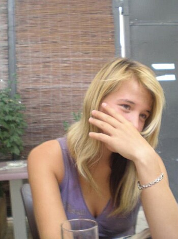 Blonde Girlfiend at beach - Photo 11