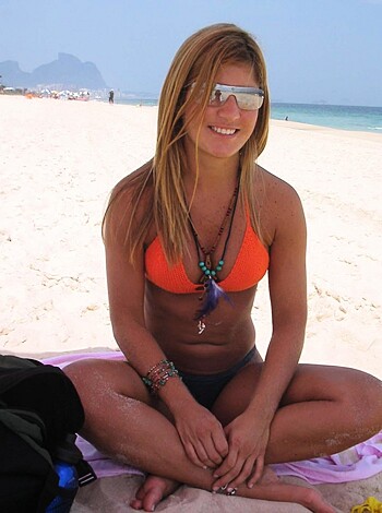 blonde cutie with hot tanlines at beach - Photo 11