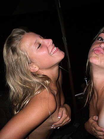 Drunk teen girls party - Photo 7