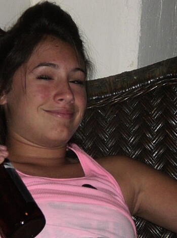Drunk teen girls party - Photo 22