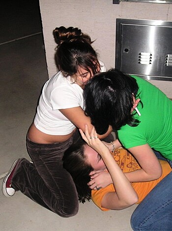 Lesbian amateur drunks - Photo 2