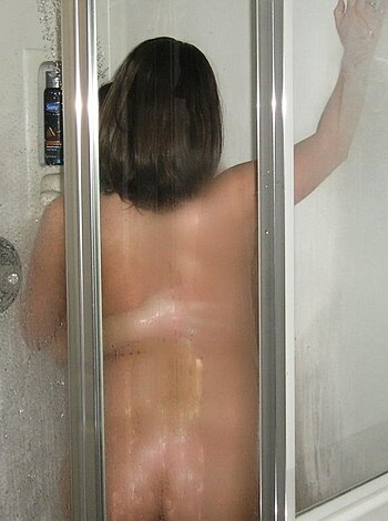 Lesbian amateur drunks - Photo 28