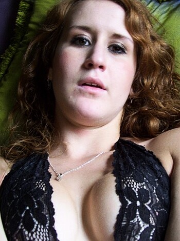 Greek gf shows her breasts and sucks cock  - Photo 3