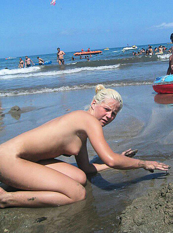 Nudist Beach Fun  - Photo 4