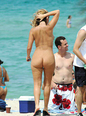 Nudist Beach Fun  - Photo 10