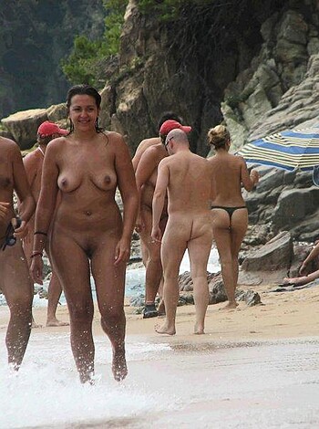 Nudist Beach Fun  - Photo 17