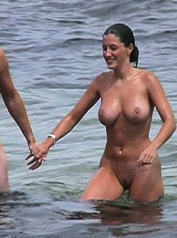 Nudist Beach Fun  - Photo 34