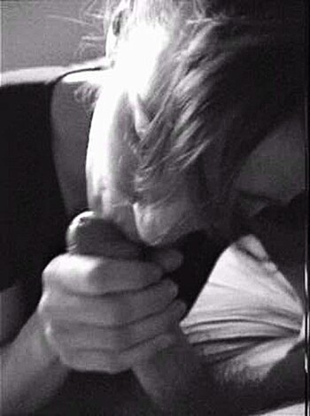 Amateur slut Isa - boots, blowjob and flashing - Photo 152