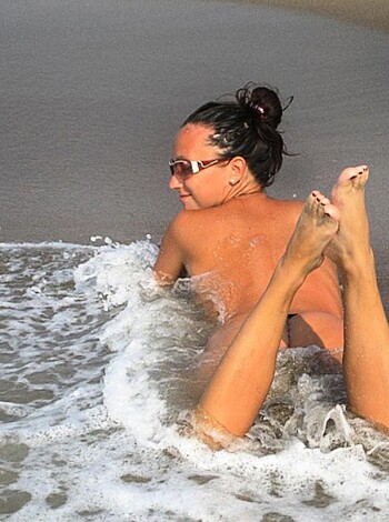 Milena in Alanya Turkey Beach - Photo 7