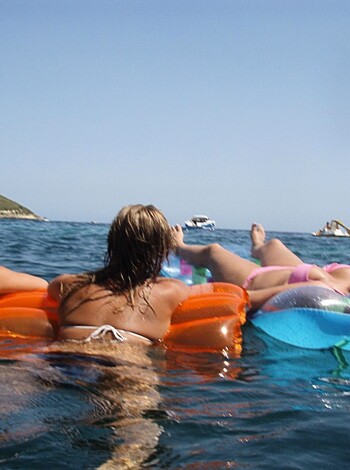 Swinger Vacation - Photo 1