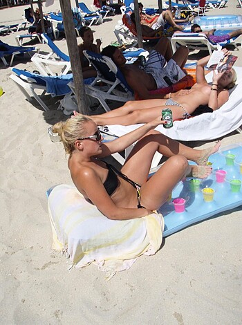 Swinger Vacation - Photo 10