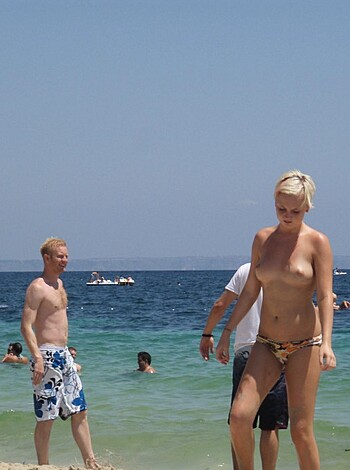 Swinger Vacation - Photo 13