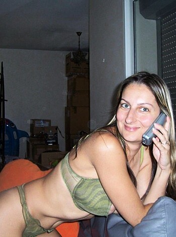 Desperate Lover Girl Exposes Big Breasts - Photo 59