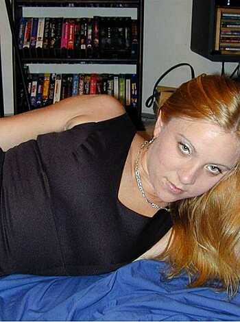 Two Shaved Girls On A Boat  - Photo 41