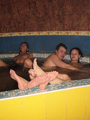 PikoTOP - Orgy By The Pool - Photo 7