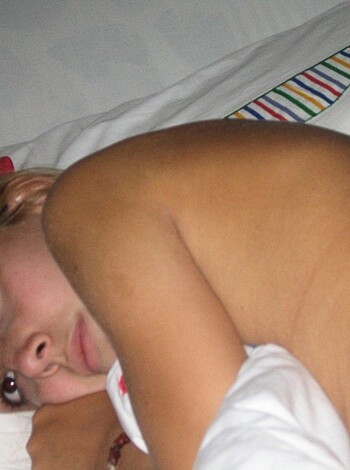 PikoTOP - Sweet German Amateur Teen Girl Nude Phot - Photo 14