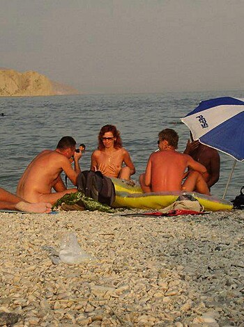 Nude Beach Teens  - Photo 17