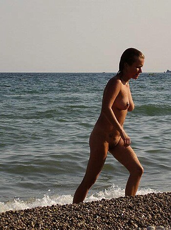 Nude Beach Teens  - Photo 13