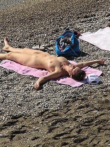 The naked beach 352 - Photo 45