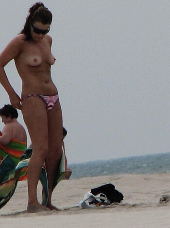 The naked beach 347  - Photo 1