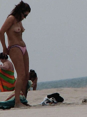 The naked beach 347  - Photo 2