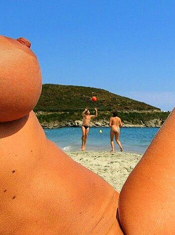 PikoTOP - Topless top girls at beach - Photo 9