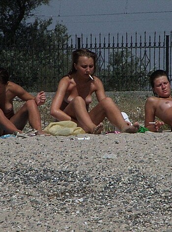 PikoTOP - Topless top girls at beach - Photo 23