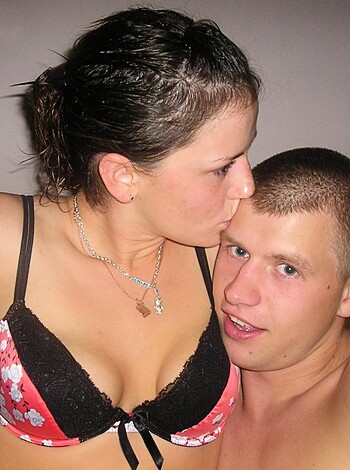 Hot Girl poses - Photo 6