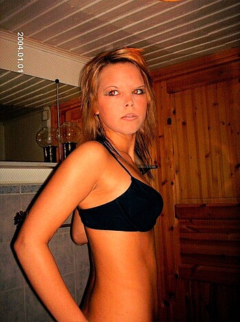"""
A bikini-clad chick flaunting her flat abs and tits, looking smug as fuck. 
"""