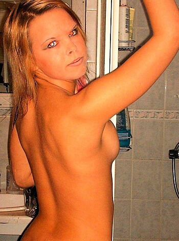 Naked Shower Teen - Photo 4