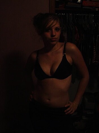 Sweet Teen Slut - Photo 3