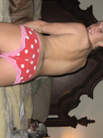 Sexy Blonde - Photo 25