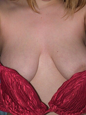 Blonde Jill shows her Hairy Cunt - Photo 34