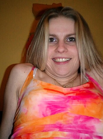 Sweet Blonde shows her Cunt - Photo 17