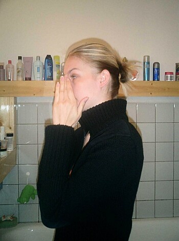 Sweet Blonde shows her Cunt - Photo 25