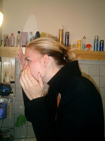 Sweet Blonde shows her Cunt - Photo 27