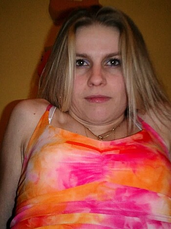 Sweet Blonde shows her Cunt - Photo 43