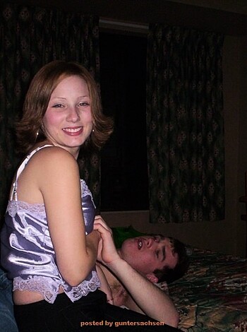 Teen Girlfriend posing Naked - Photo 7