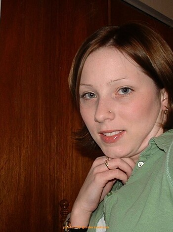 Teen Girlfriend posing Naked - Photo 17