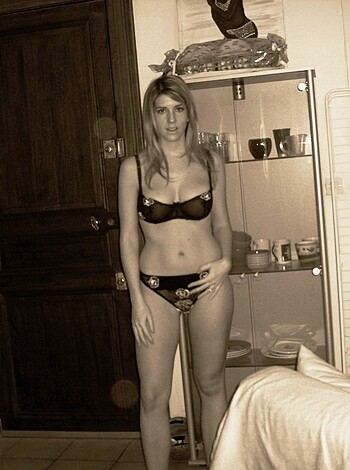Hot Blonde shows her Naked Body and giving Blowjob - Photo 39
