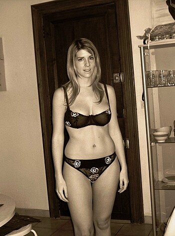Hot Blonde shows her Naked Body and giving Blowjob - Photo 41