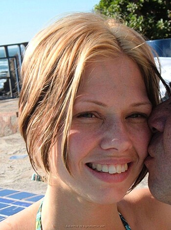 Amateur Wife got Fucked on Vacation - Photo 5