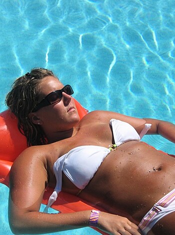 Beach bikini cameltoe 6 (amateur) - Photo 3