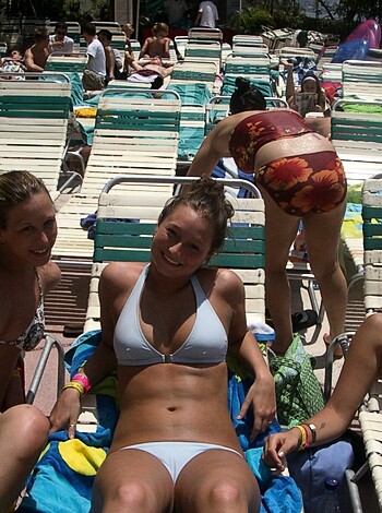 Beach bikini cameltoe 6 (amateur) - Photo 6